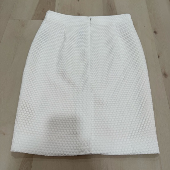 NWT J. Crew No. 2 Pencil Skirt in Matelasse Textured Ivory Cream White Women's 6 - Picture 8 of 15